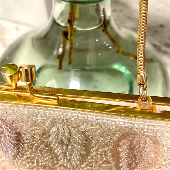 Vintage Beaded Handbag Collectible Satin Fabric Iridescent beading Gold kisslock - Picture 5 of 11